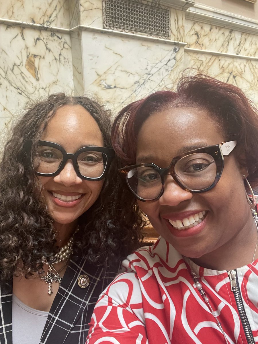 nwilliams23's tweet image. We are working on a Saturday here in Annapolis to pass imperative legislation to protect the voting rights of all Marylanders. #working4MD #working4you #womeninpolitics