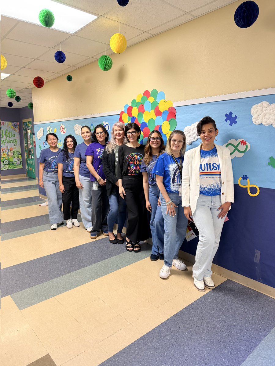 WLES_OCPS's tweet photo. Wyndham Lakes Experience on Saturday,  April 11 -- A big Wyndham Lakes welcome to our new Meadow Woods families! We’re thrilled to have you join our community and can’t wait to see your children shine! ✨📘 #cadre10 https://t.co/kelxxl2zUd