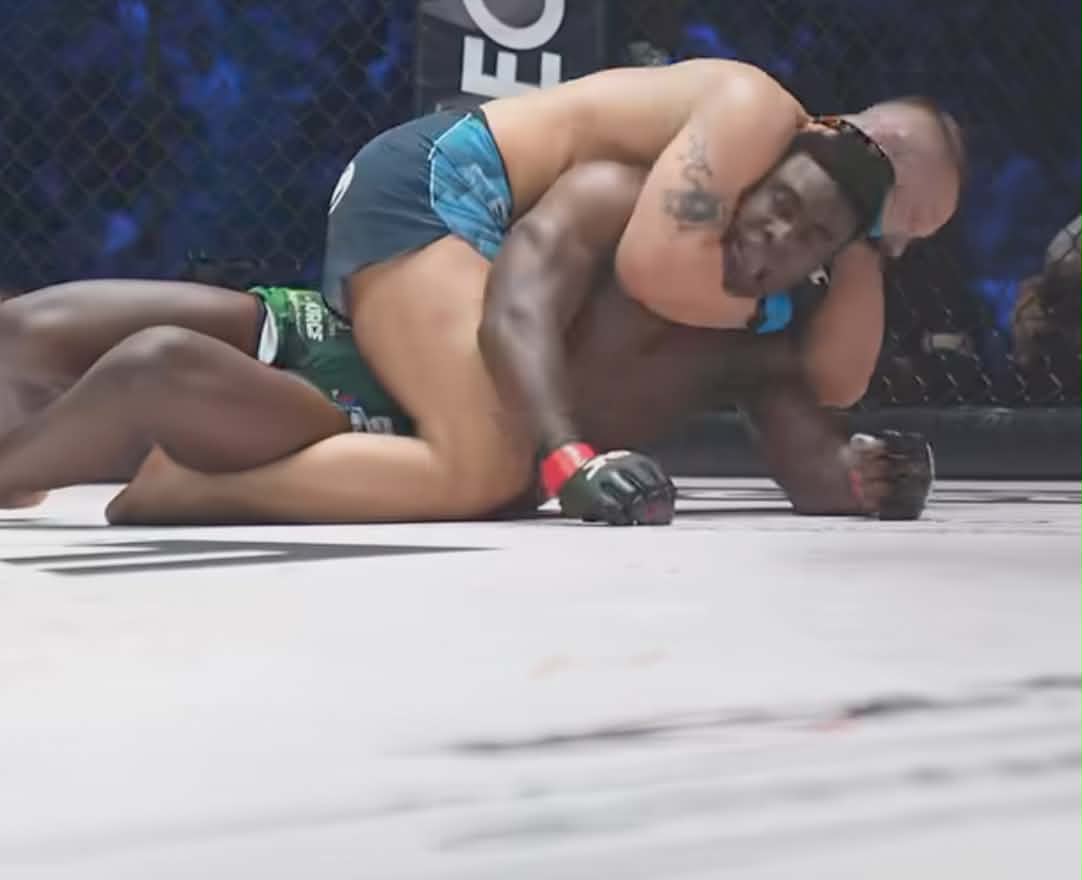 InTheCage.pl tweet media