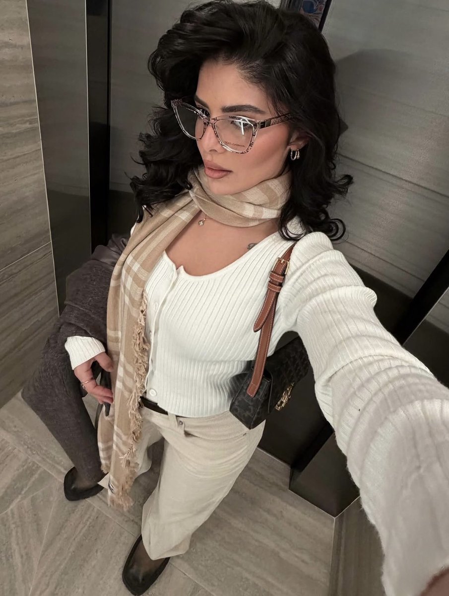 Classigram tweet media