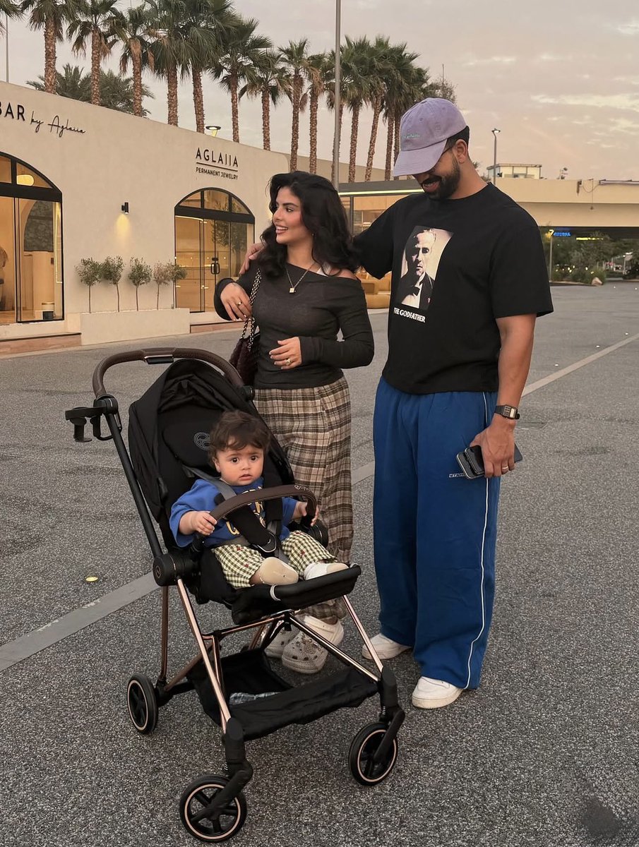 Classigram tweet media