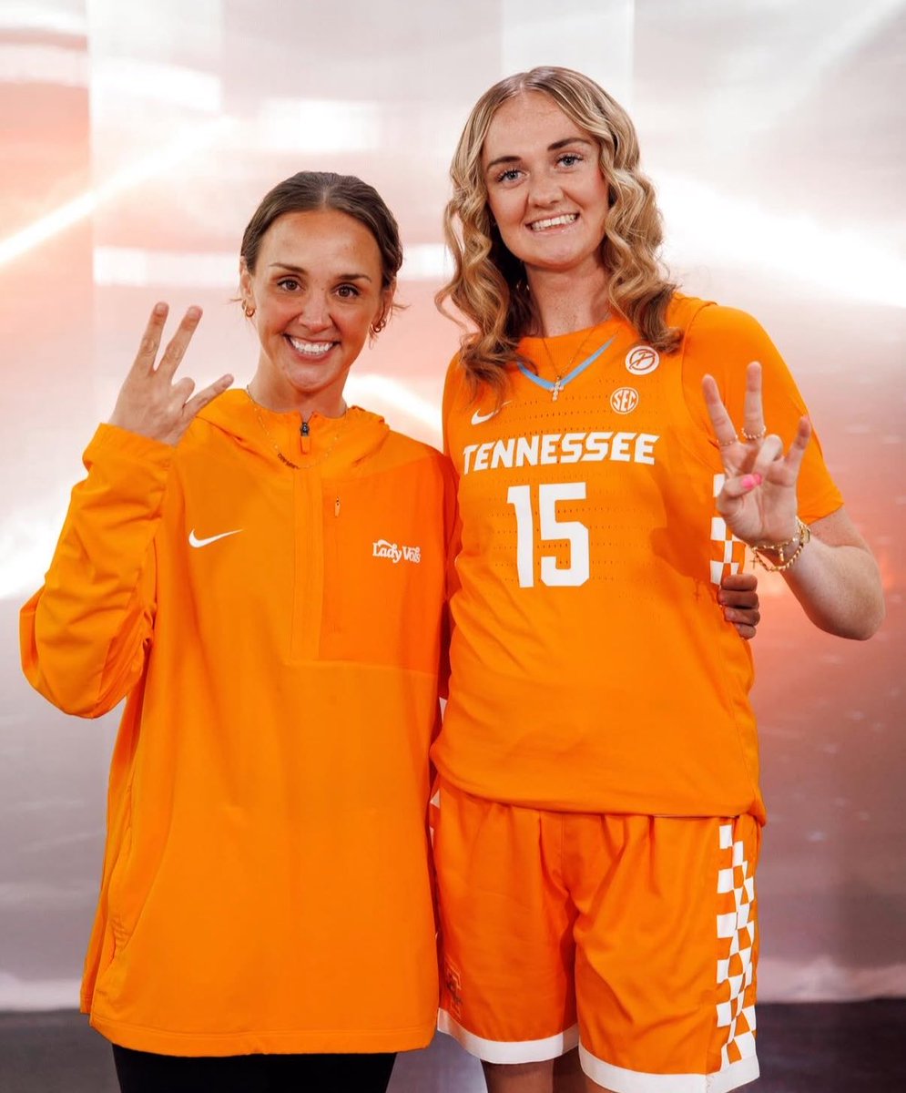 E J 🏀 tweet media