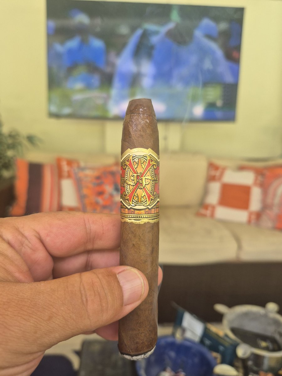 keepmovin2020's tweet image. Opus❌️ belicoso 😎
#TheMasters 🌸⛳️
#CIGARLIFE 🔥💨
