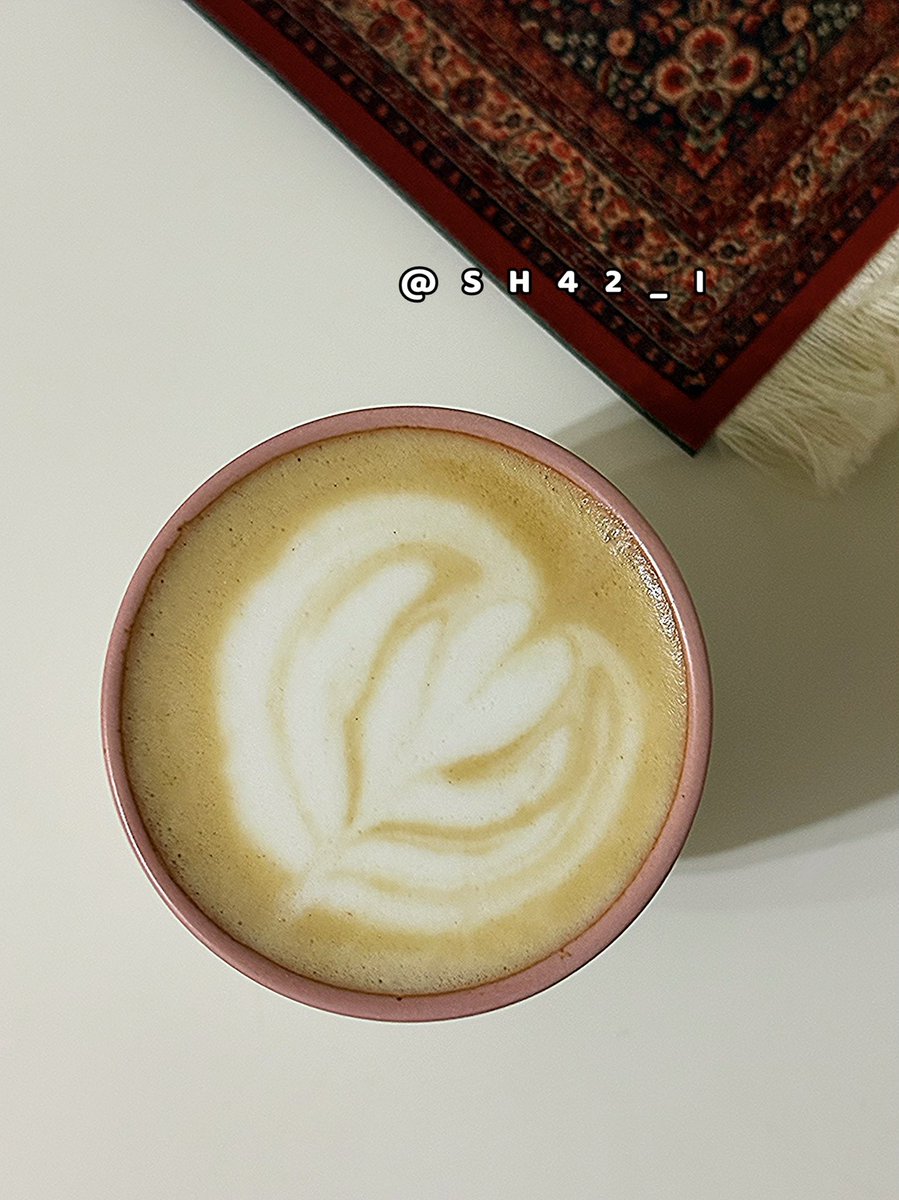 "إنما الشغف نعمةٌ إن وُجِّه، وبليّةٌ إن أُهمل؛ فوجِّهه نحو ما ينفعك اليوم ويبقى لك غدًا -أجورًا في الآخرة-"⭐️