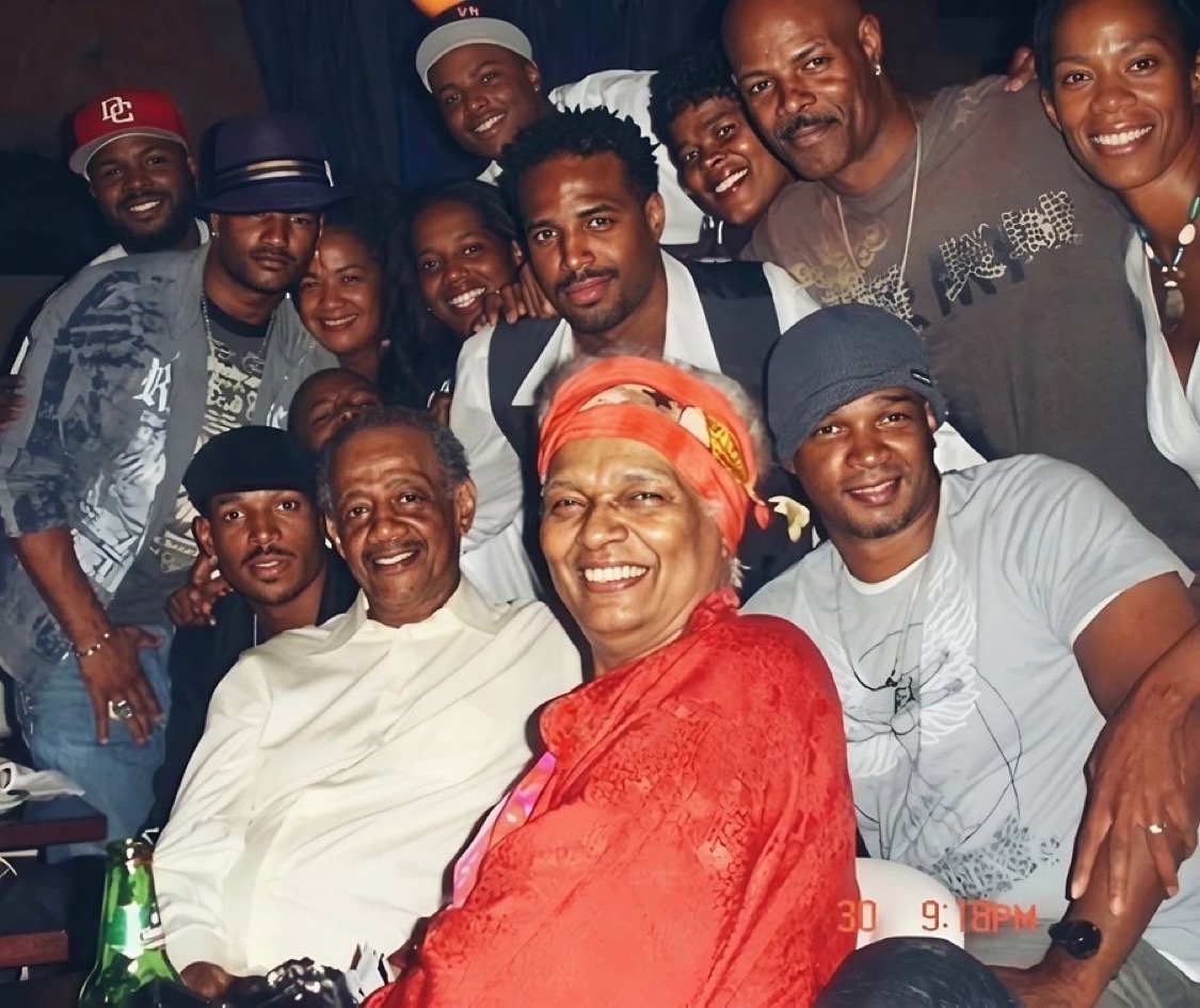 Mr. &amp; Mrs. Wayans raised 10 kids… and built one of the most legendary families in comedy. ❤️
