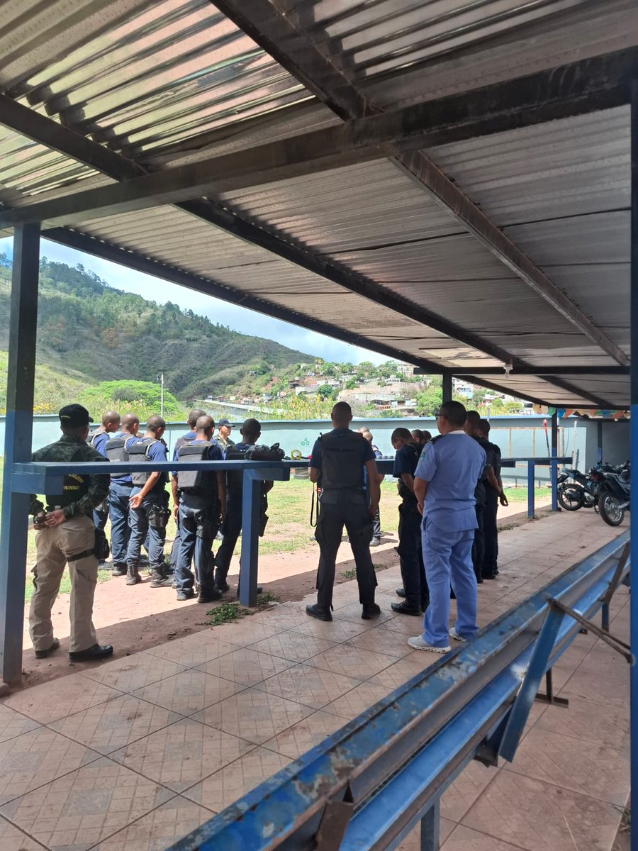 Direccion de Sanidad Policial Hn tweet media