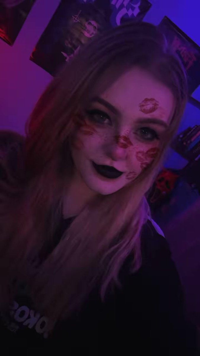 lilithspooks's tweet image. :¨ ·.· ¨:
`· .  lilith﹒ she/her﹒ 27

— dbd, horror games, rivals, ow
— anime, baking, book stuff, wwe
— professional yapper &amp;amp; also streamer

#dbdtwt #dbd #owtwt #rivalstwt #horrortwt #booktwt