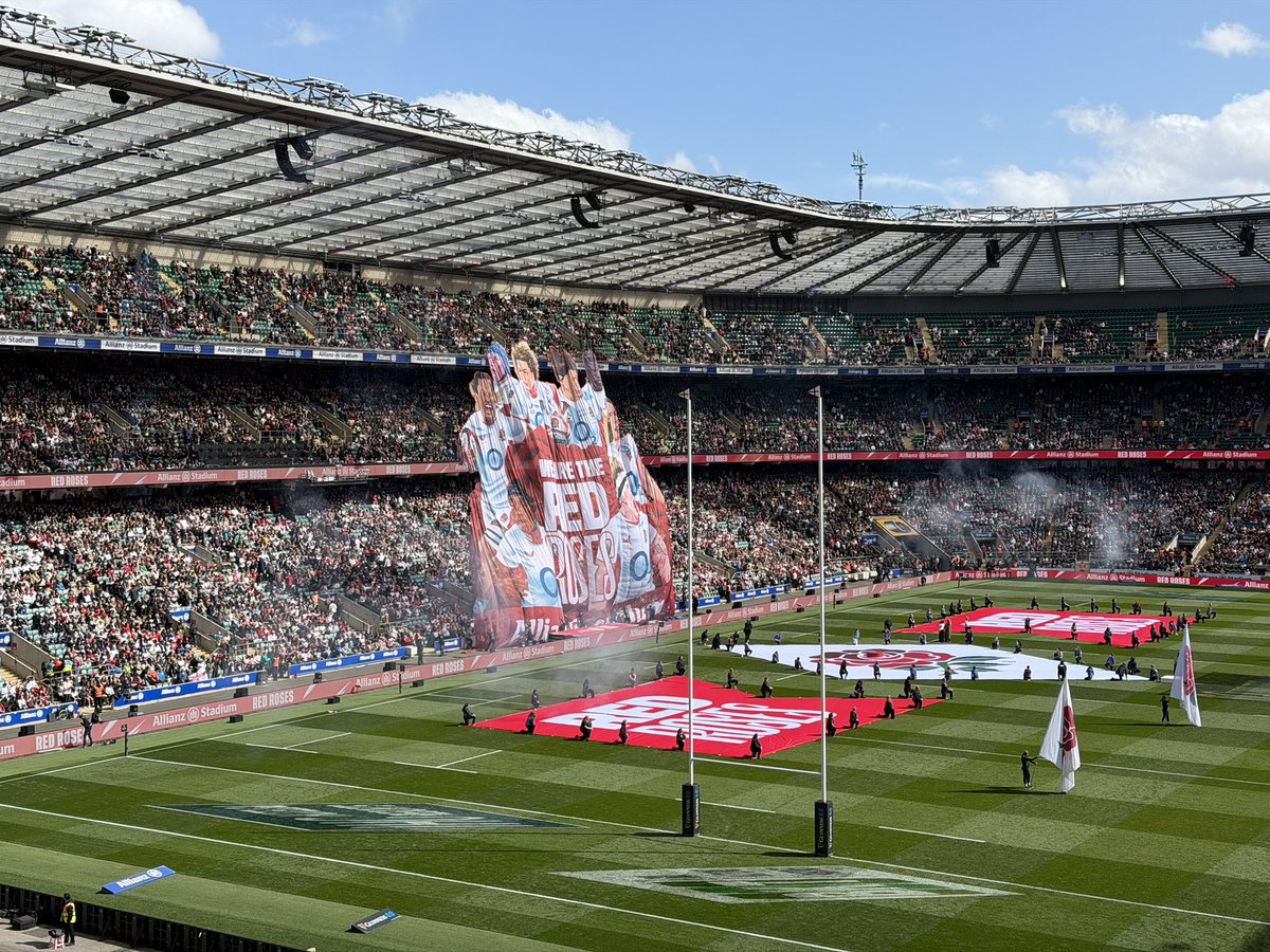 ellsjc's tweet photo. Another day, another game at Twickenham watching our Grand Slam Champions kick off their Women’s Six Nations campaign with a win! 🌹🤩 @allianz_stad @RedRosesRugby @Womens6Nations #WearTheRose #RedRoses https://t.co/SPyOZzBkNQ