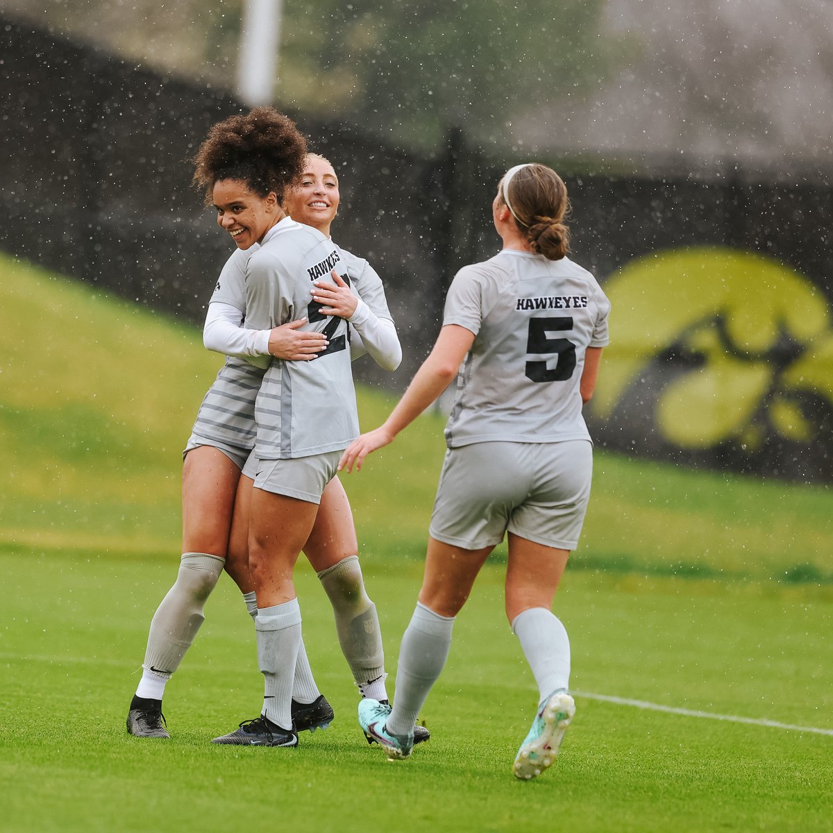 Hawkeye Soccer tweet media