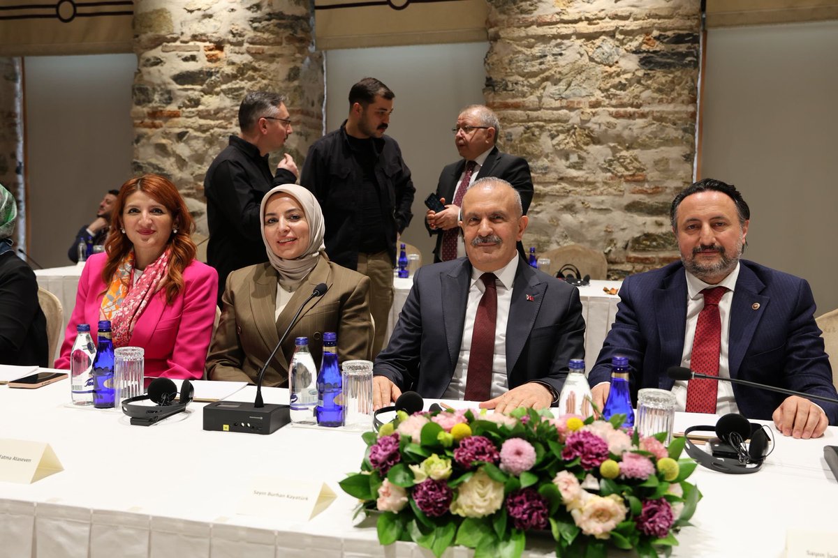Burhan Kayatürk tweet media