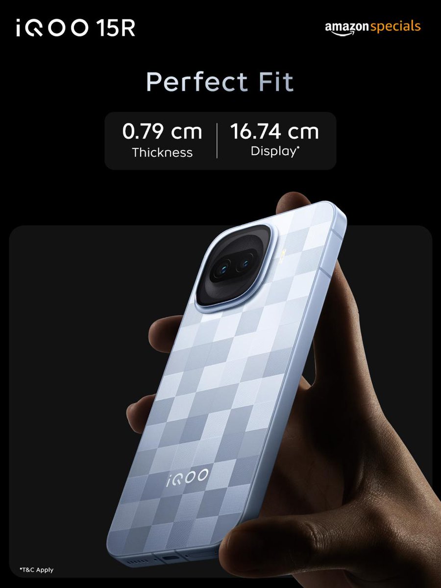 IqooInd's tweet image. Feels right. Plays better. ⚡

Slim, light, and built for long sessions— so your grip stays locked and your moves stay precise.

Don’t just take our word for it. Aaru’s already vouched for it. 👀

iQOO 15R. Fits in your hand. Stays in control.

#iQOO15R #Gaming #Performance