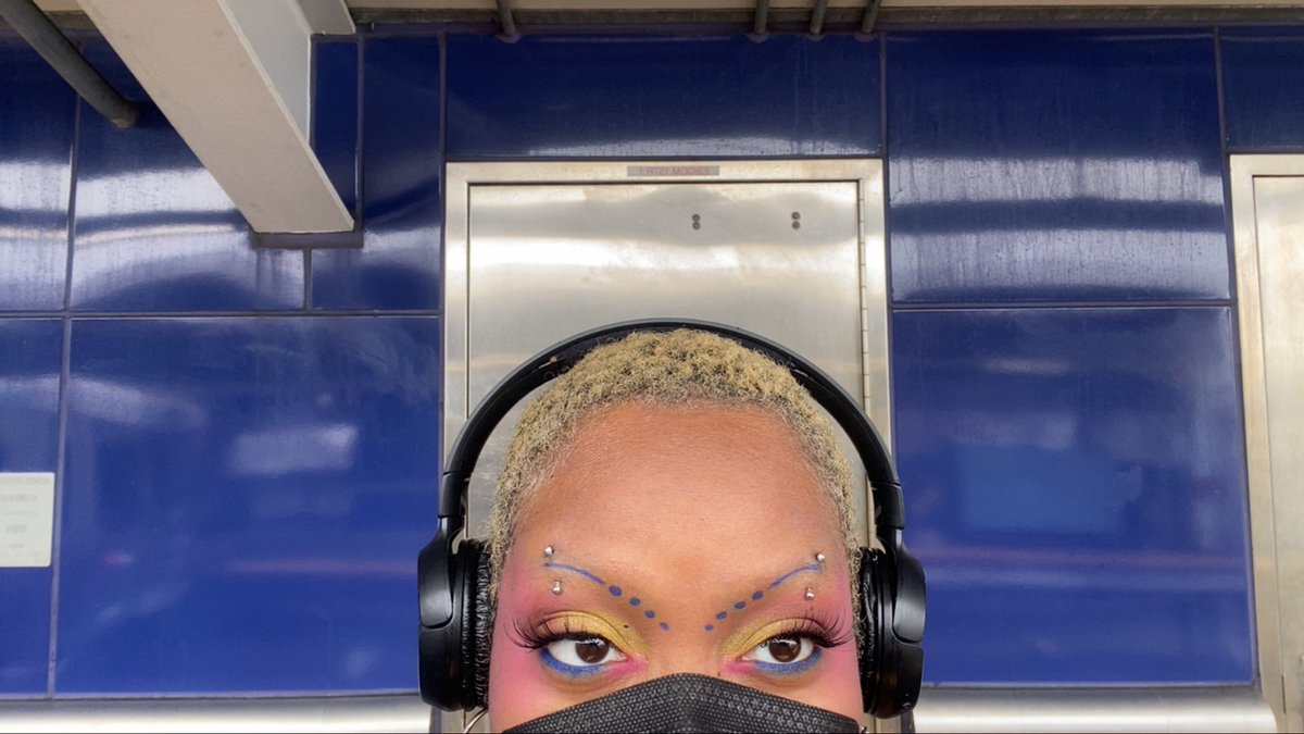 saint🕯️ tweet media