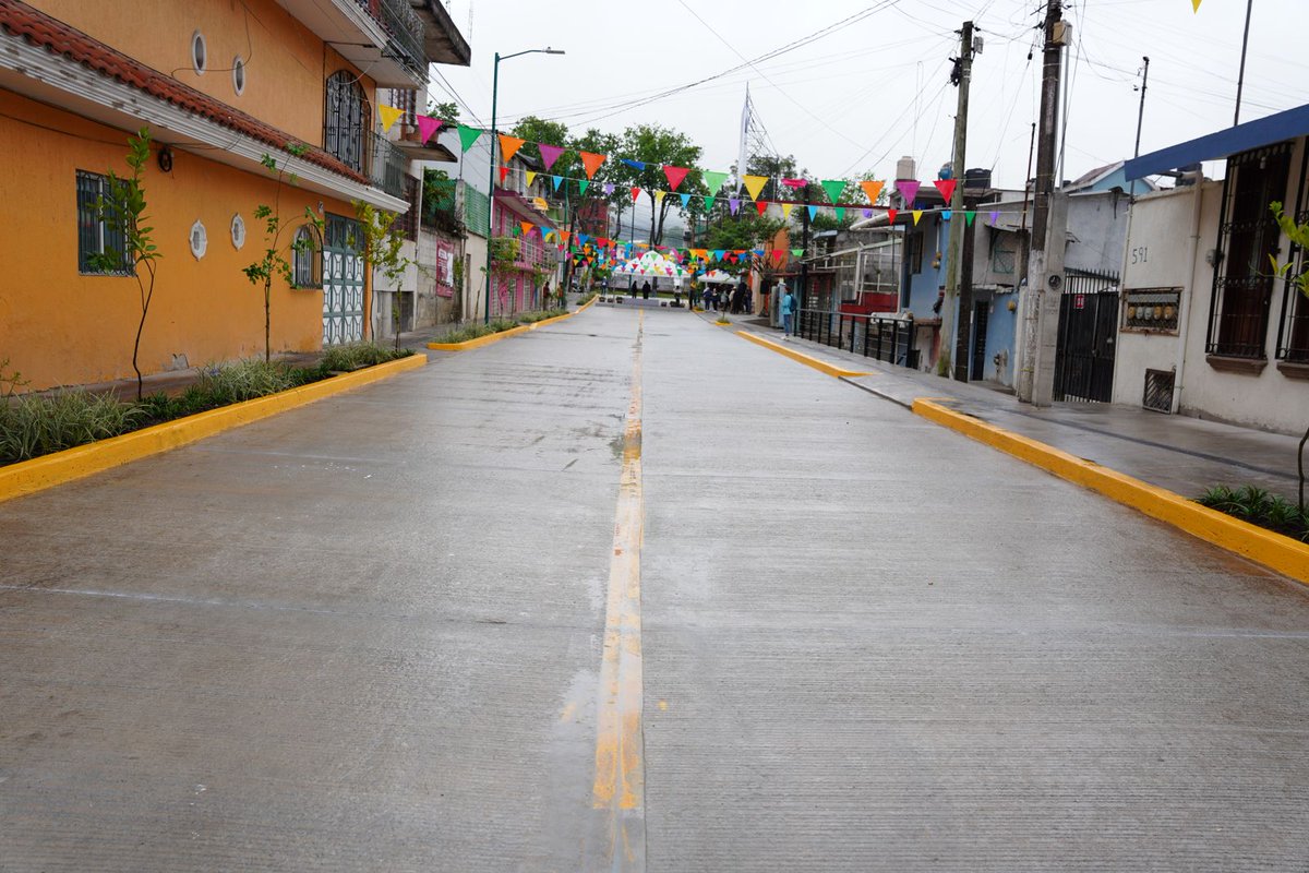 sietediasn's tweet photo. ⚠️ En 100 días, @AytoXalapa que encabeza @Daniela_Griego presume 2 obras para 144 beneficiarios

Las pavimentaciones, con inversión de más de 1.7 mdp, son presentadas como logros del arranque de gobierno 👇

https://t.co/N7pbrwuJcl

#Datos #PolíticaLocal #RendiciónDeCuentas https://t.co/PZz8k8ytvB