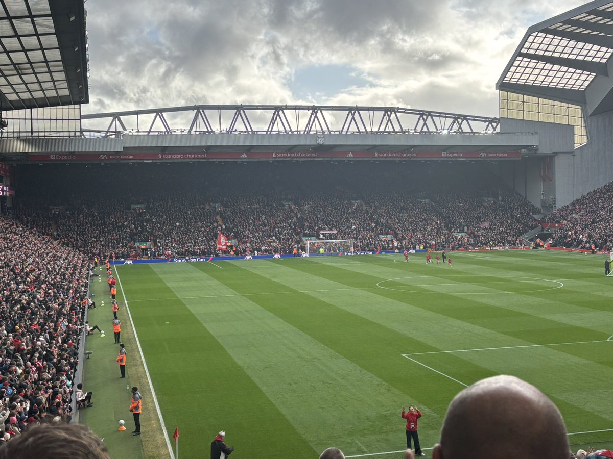 seanL14lfc's tweet image. 27th April 2025 &amp;amp; 11th April 2026 #LFC #enoughisenough