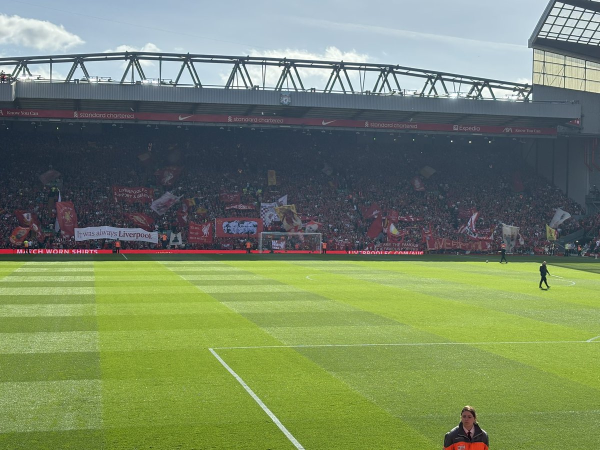 seanL14lfc's tweet image. 27th April 2025 &amp;amp; 11th April 2026 #LFC #enoughisenough