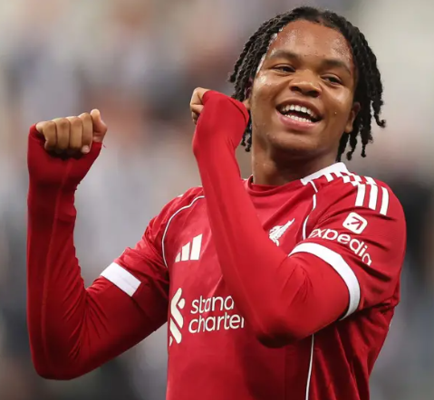 9ja_DrCaleb's tweet image. Rio Ngumoha is the star of the day

Rio Ngumoha at just 16 became the fourth youngest scorer in Premier League history after he scored Liverpool's winning goal in their 3-2 victory against Newcastle in 2025

Liverpool......Here we go

YNWA

#EPL  #Liverpool  Pedri and Yamal