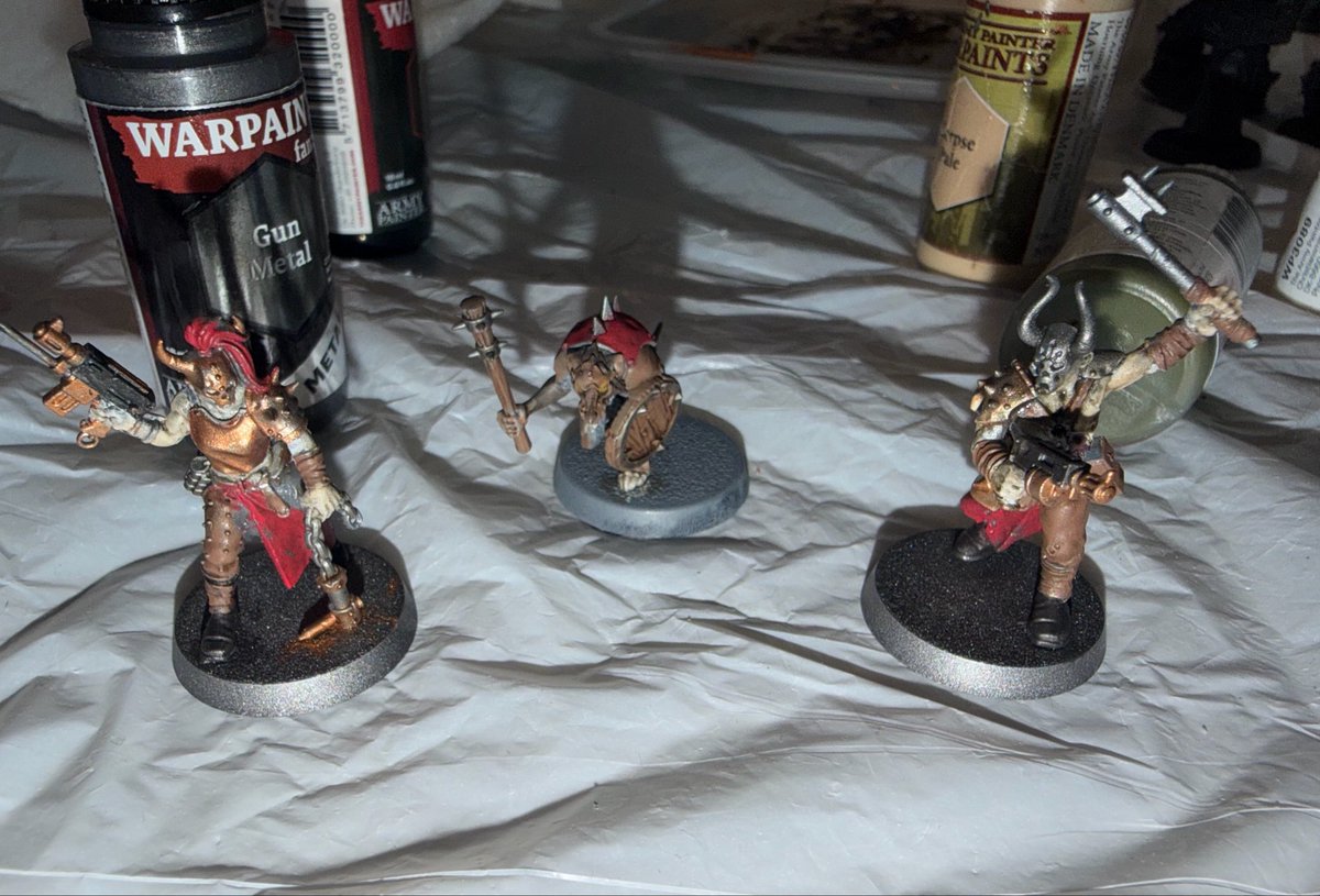 Some new miniatures I painted :3