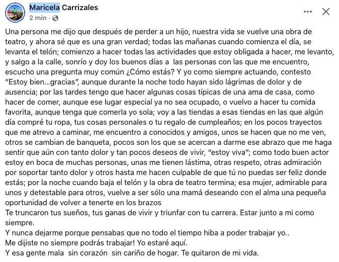 Ferritortola's tweet photo. Marisela lidera uno de los colectivos de familiares de personas desaparecidas de Mazatlán.

Acaba de publicar este texto, la telaraña de su dolor, el teatro que tiene que armar cada día, esa disociación forzada entre la herida y su imagen pública.

Es insoportable, terrible. https://t.co/7xzT8fINba