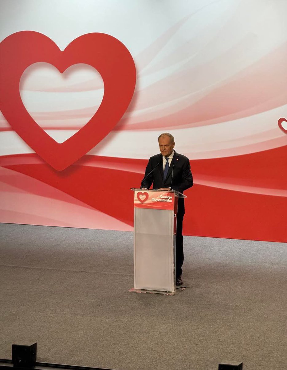 Ana_a_read's tweet photo. @donaldtusk

Może i kolejna laurka, ale prawda jest to, że odkąd jest u steru, jest zwyczajnie spokój. Nie ma nocn.ych głosowań, dzielenia Po.lski na pół, czy też afery za aferą. 
Wiem, dużo do zrobienia, ale ta się to zrobić.
#PokonamyZło #StopPis #PiStoRosja https://t.co/eILvM0QKVF