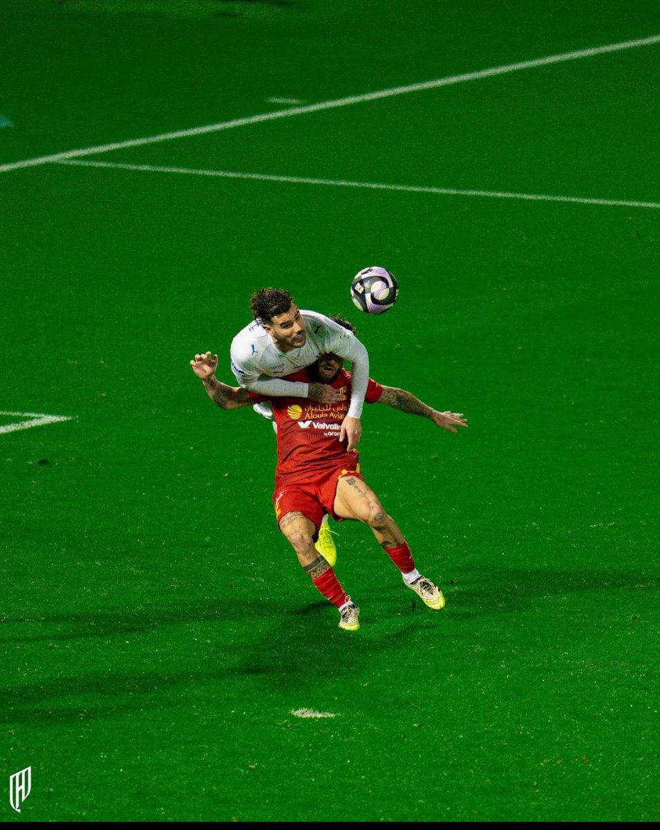 بايسن tweet media