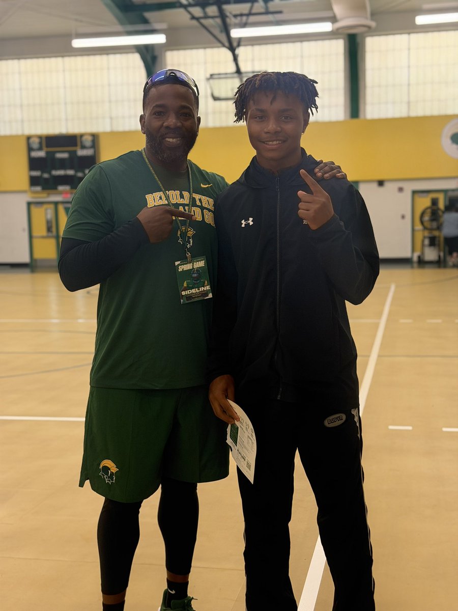 Zyvion Hicks C/O 27 ✪ tweet media