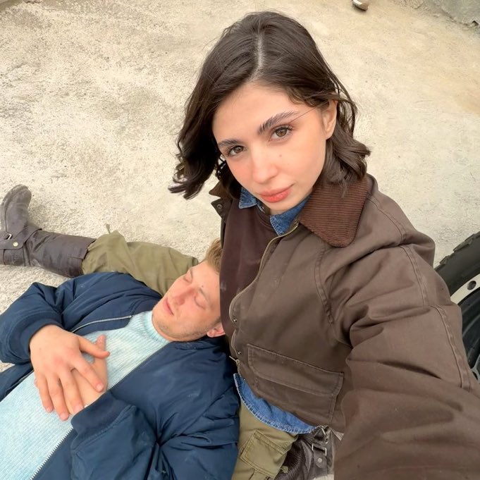 Asya 🌙 tweet media