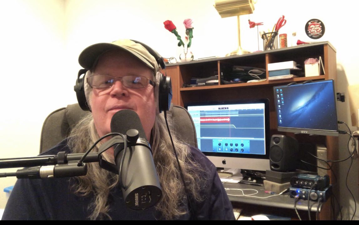 IndyLiveRadio's tweet image. #tunein now to Mark Glazier for this week’s Mark’s #rock #country &amp;amp; #folk music show 2hours of #greatmusic