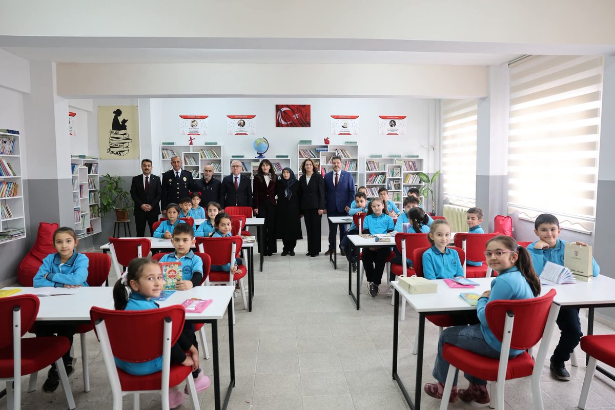 ptt_der's tweet photo. 30. Kütüphanemiz...
 
Derneğimiz öncülüğünde, Sivas Dernekler Federasyonu'nun desteğiyle hayata geçirdiğimiz TOKİ Ahmet Yesevi Ortaokulu
"Şehit Şeyda Yılmaz Kütüphanesi"nin açılışını gerçekleştirdik. Açılış törenimize teşrifleriyle bizleri onurlandıran şehidimizin ailesine+ https://t.co/NUJa5Doh1s