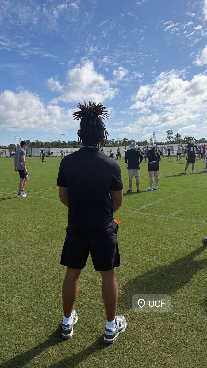 Thank you <a href="/UCF_Football/">UCF Football</a> for inviting me out for a visit this weekend #chargeon 
<a href="/CoachBeckton/">Sean Beckton</a> <a href="/Callaghan_UCF/">Ryan Callaghan</a> <a href="/UCFSports/">Brandon Helwig</a> <a href="/aherink_07/">Austin Herink</a> <a href="/CoachBeerUCF/">Ryan Beer</a> <a href="/coach_frost/">Scott Frost</a> <a href="/ahspatfootball/">American Heritage Football</a> <a href="/D2Dperformance/">Mike Smith</a> <a href="/TomLoy247/">Tom Loy</a> <a href="/247recruiting/">247Sports Recruiting</a>