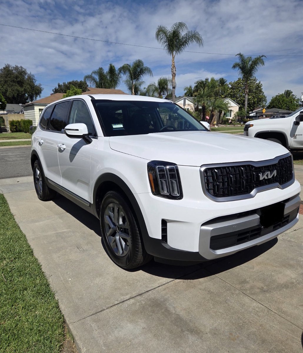 OpenRoadAC's tweet image. 🚙✨ Congrats to Lisel on her new 2025 Kia Telluride LX!

Thanks for trusting Open Road Auto Concierge for a smooth, hassle-free experience in Whittier, CA.

Ready for your next ride? DM us—we’ll handle the rest.

#KiaTelluride #WhittierCA #OpenRoadAutoConcierge 🚗