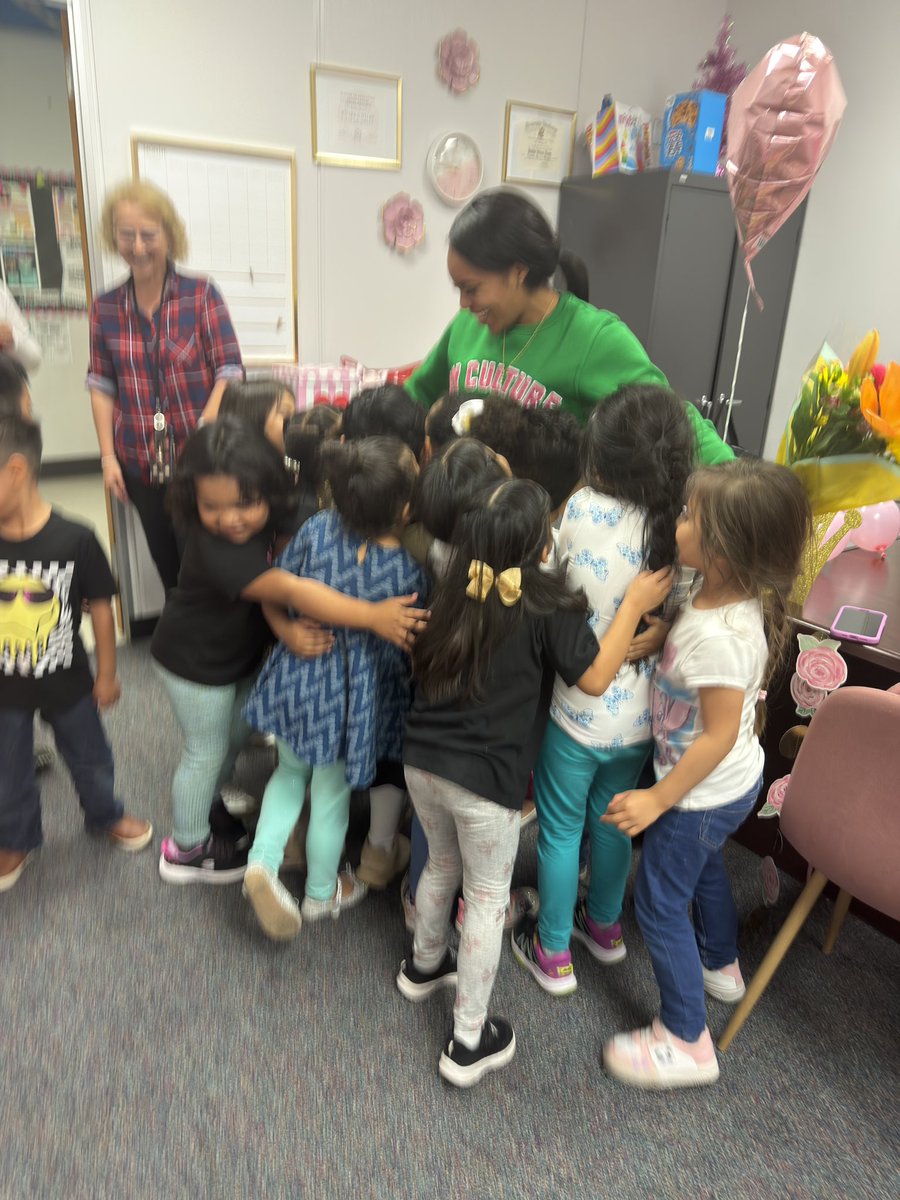 FLeiva83730's tweet photo. We celebrated our awesome @RidgemontELC AP, Dr. Coleman, this past week for #APAppreciationWeek! ๐
We are so lucky to have her, her leadership, dedication, and heart make a difference every day! ๐ @KCtheAP https://t.co/zC9d32UoPU