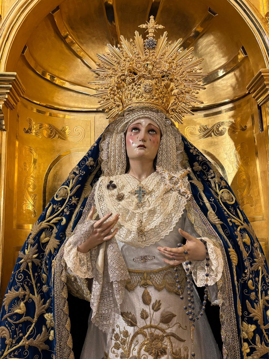 Así luce Nuestra Señora de la Concepción para el Tiempo Pascual, tras la celebración de la Semana Santa.

#yosoydelHuerto #CofradíasMLG