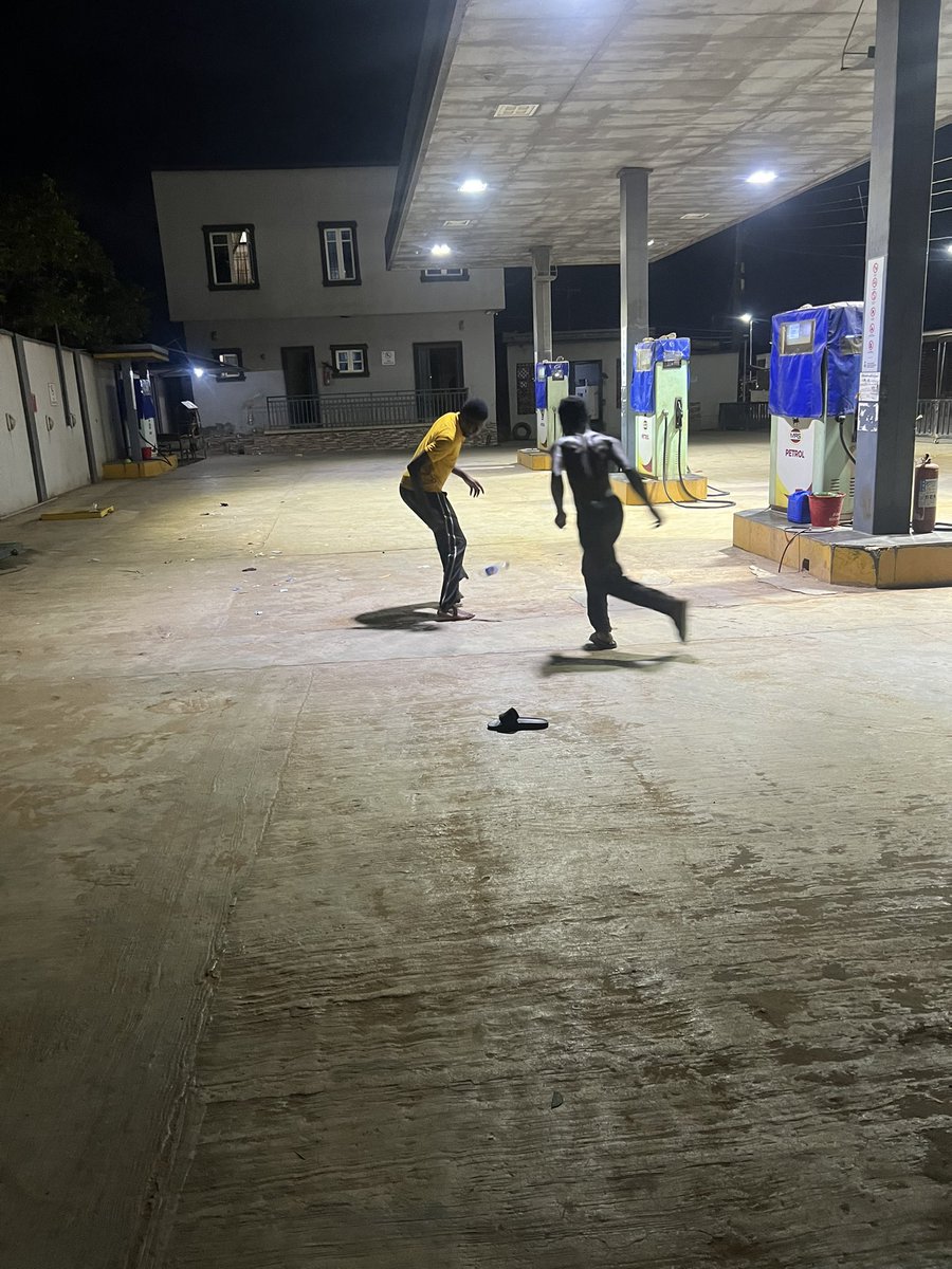 Emmanuel 💫 tweet media