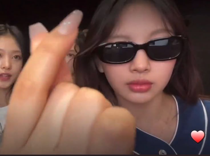 🇧🇷Yᥲrᥣᥱᥡ N᥆hᥲrᥲ 𝑖𝑠 𝑟𝑢𝑑𝑒 .ᐟ tweet media