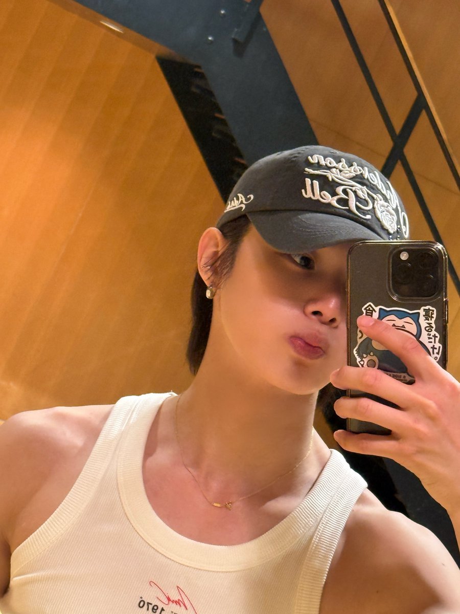 andTEAMluneGBL's tweet image. 🌐 [WEVERSE] 260412
     #K Post 👑

“fire fire✌️I want to show you soon ☺️”

🔗weverse.io/andteam/artist…

#andTEAM_K @andTEAM_members