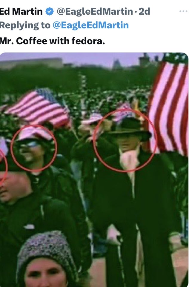 CrimsonBoomer tweet media