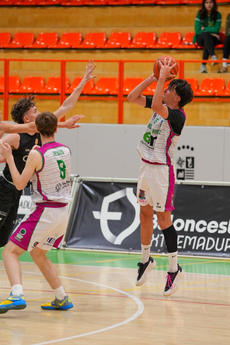 Federación Extremeña de Baloncesto tweet media