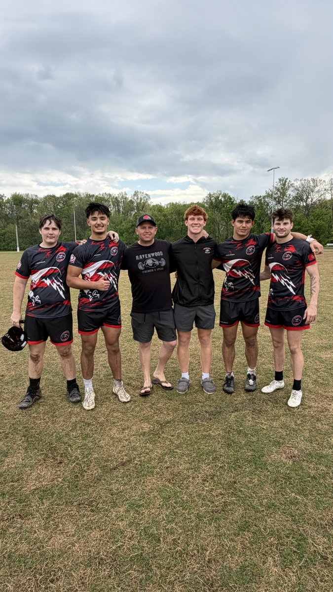 _CoachRodriguez's tweet photo. Saw the boys put on a show! https://t.co/Tew3VdZaHb