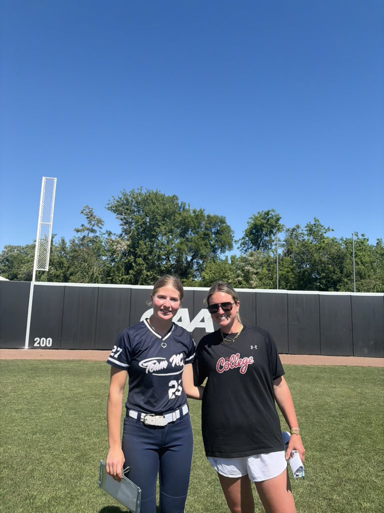 Aubrey Martin 2027 🥎 tweet media