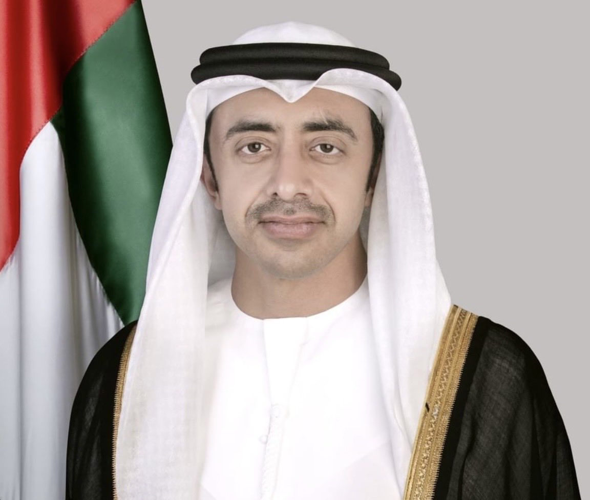 سمو الشيخ عبدالله بن زايد آل نهيان، نائب رئيس مجلس الوزراء وزير الخارجية، يعرب عن استنكار دولة #الإمارات وإدانتها الشديدة للمخططات الإرهابية التي كانت تستهدف المساس بالأمن وإثارة الفوضى والتخريب داخل دولة #الكويت الشقيقة.
#الكويت_خط_أحمر  #الخلية_الارهابية