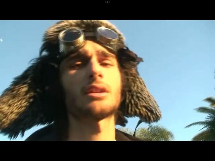 lillie ⦻ kevin haas' weirdo girlfriend tweet media