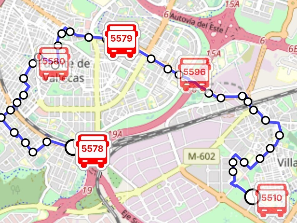 Luego que por qué el autobús tarda tanto. Sábado por la tarde/noche. Una línea tan estratégica como la 144 tiene... la friolera de tres autobuses. Igual que la línea 111. La 103 tiene 5 y la 24 y la 102 tienen 6 cada una.