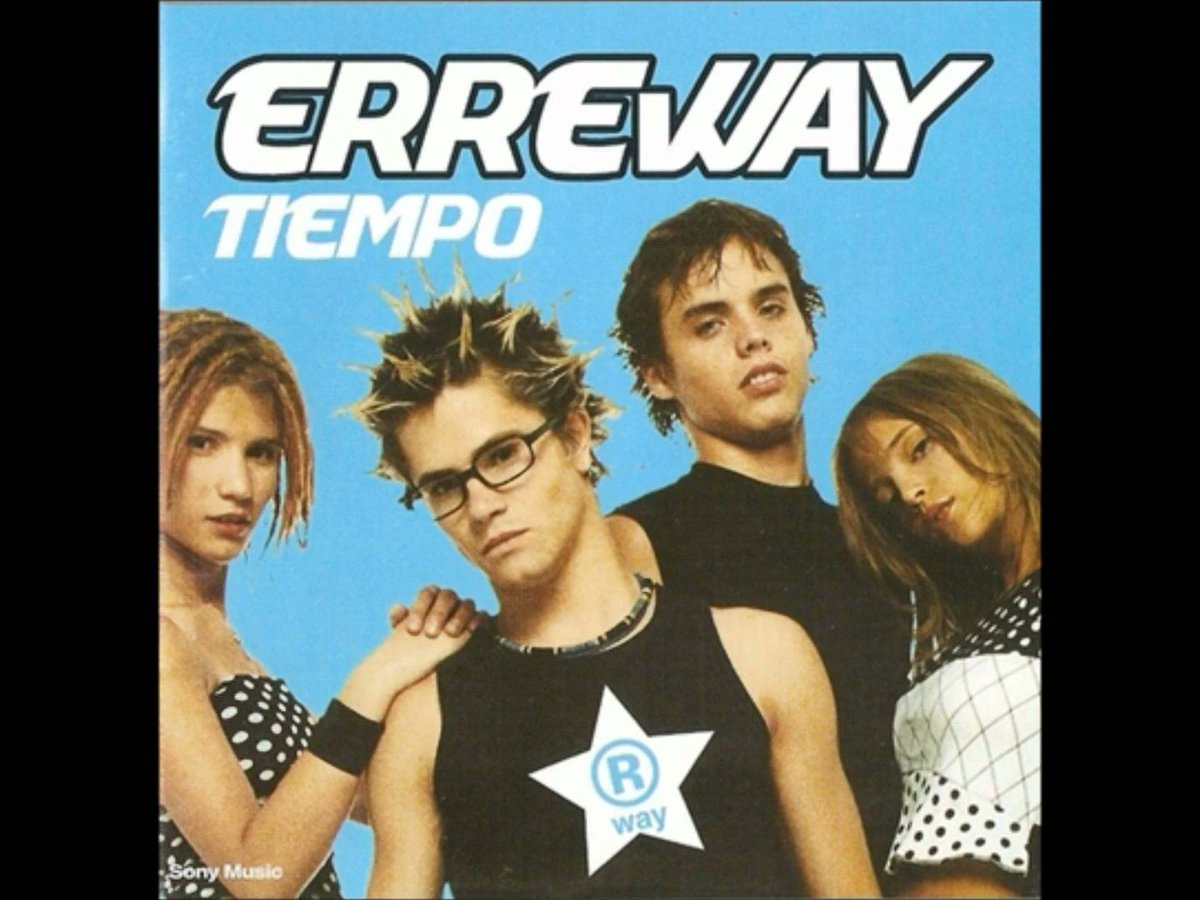flor_slm's tweet photo. El nuevo look de Emma Vich me da vibes de Manu de #RebeldeWay https://t.co/oX31X1Ar4V