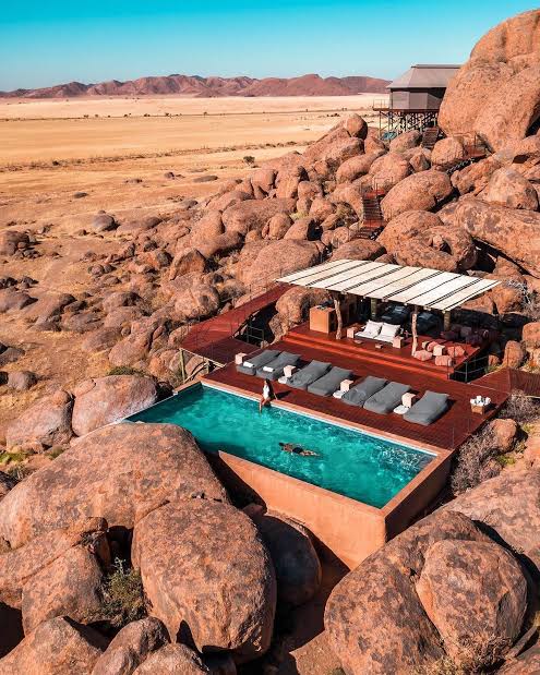 glamfika's tweet photo. Sometimes all tou need is a time alone or a perfect time with family. Enjoy your holiday, taking a view of the perfection 👌 of Namibia 🇳🇦.  The beauty of Namibia 🇳🇦 is amazing to behold. 😍😍🤩
Come on world 🌎. https://t.co/mXGXbhUXL3