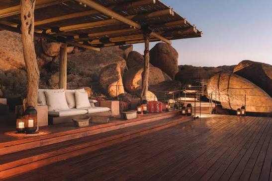 glamfika's tweet photo. Sometimes all tou need is a time alone or a perfect time with family. Enjoy your holiday, taking a view of the perfection 👌 of Namibia 🇳🇦.  The beauty of Namibia 🇳🇦 is amazing to behold. 😍😍🤩
Come on world 🌎. https://t.co/mXGXbhUXL3