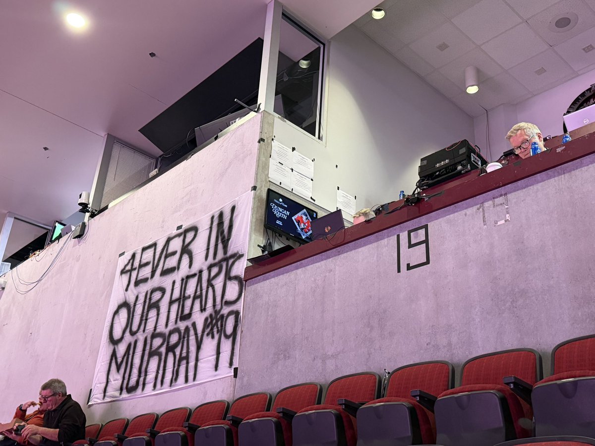 TR1N1TY3's tweet photo. Always… 

#ForeverTeamMurray https://t.co/tRrf4a866x