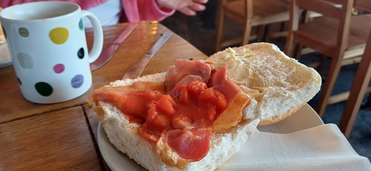 Robert Lloyd Arty tweet media