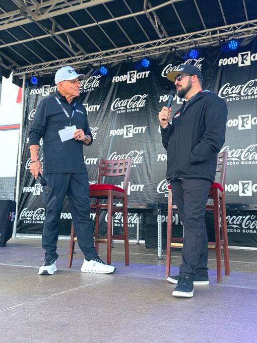 SpencerBoyd's tweet photo. Always great meeting fans at the @FoodCity fanzone stage at @ItsBristolBaby 🎤
#foodcity500 #nascar #DesnudaTequila #organictequila #drivenbyspirit #tenn https://t.co/5t4tGn6se3