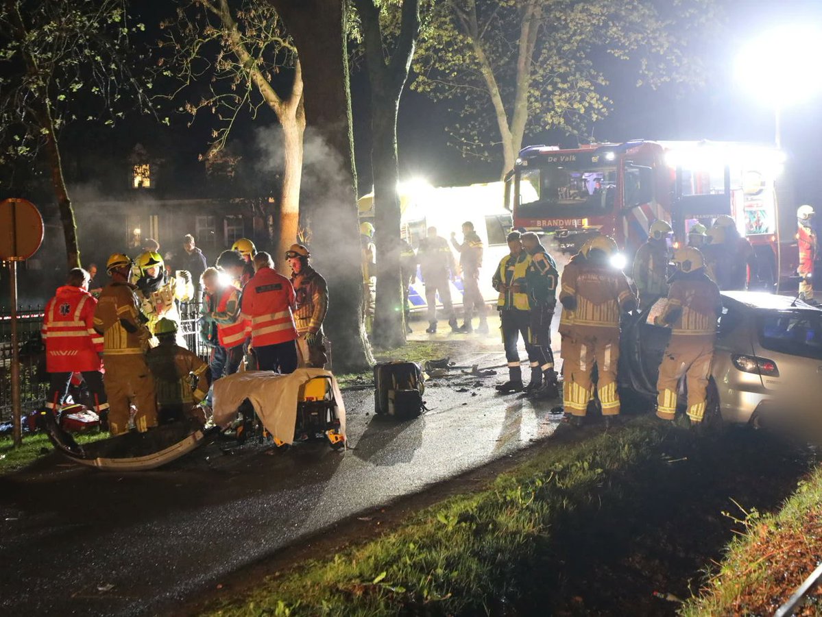 Meerdere gewonden bij zware botsing in Wekerom