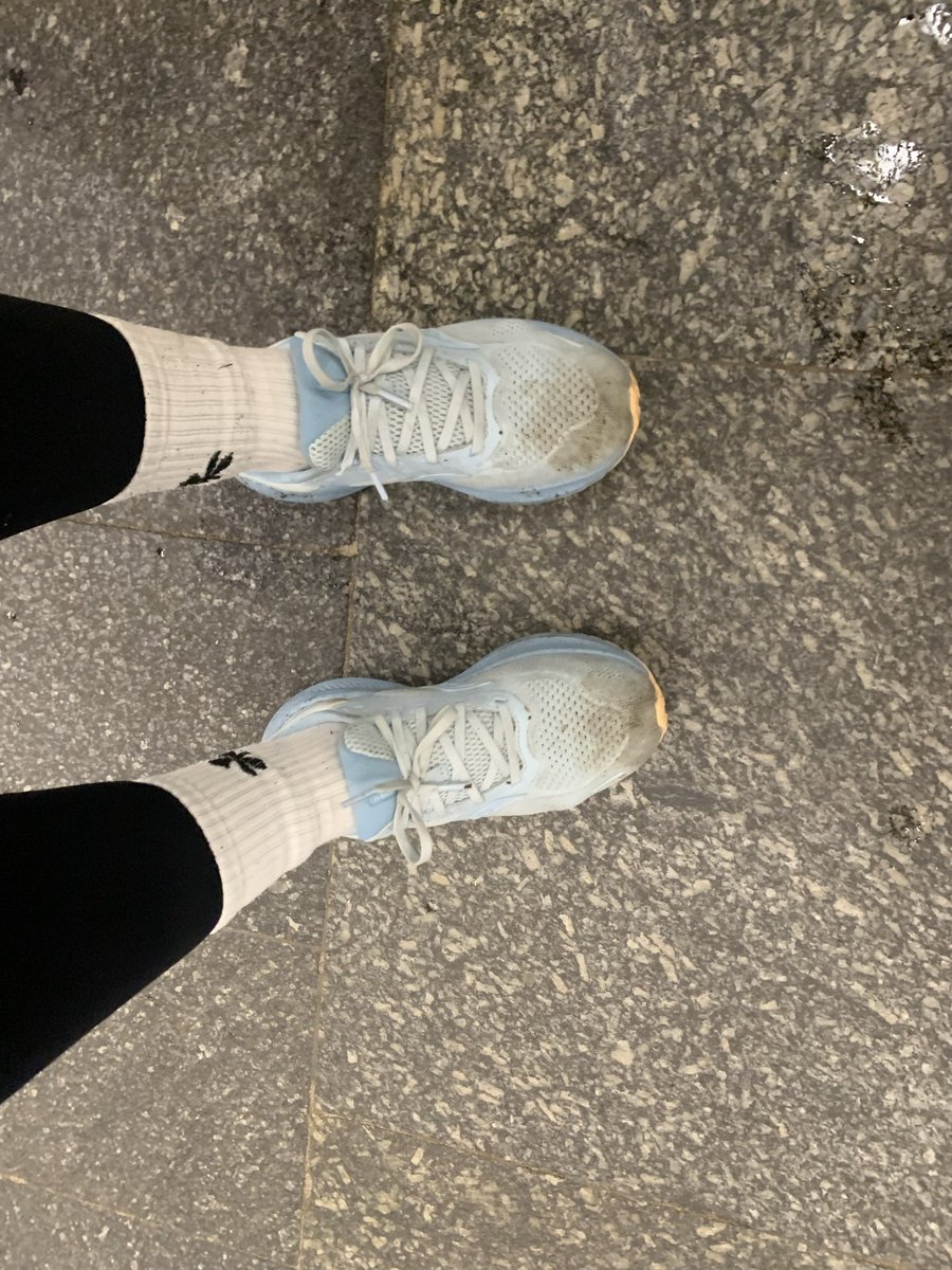 OlgaKarpa's tweet photo. Зводила на спортік, а потім в «рєстік»😅
Як завжди накидались півадли😏 https://t.co/udUOzwY376